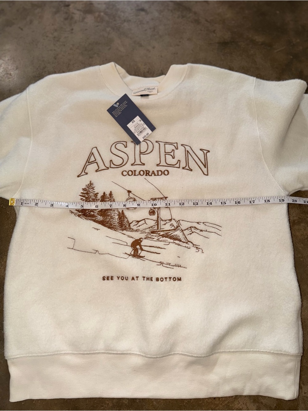 NWT Universal Thread Aspen Colorado Embroidered Ski Sweatshirt XS Oversized - Picture 4 of 8